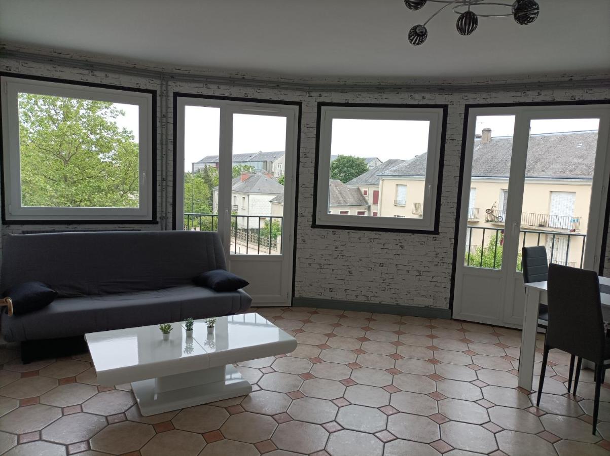 Joli Appartement Type 5 En Centre Ville Châteauroux 外观 照片